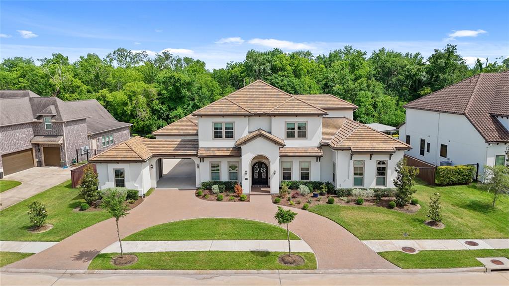 2314 Red Fox Drive, Missouri City, Texas image 1