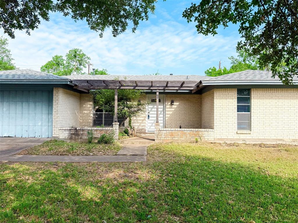 1509 Barak Lane, Bryan, Texas image 2