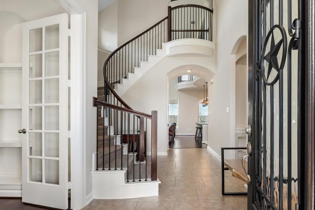 14103 Gretzky Drive, Mont Belvieu, Texas image 3