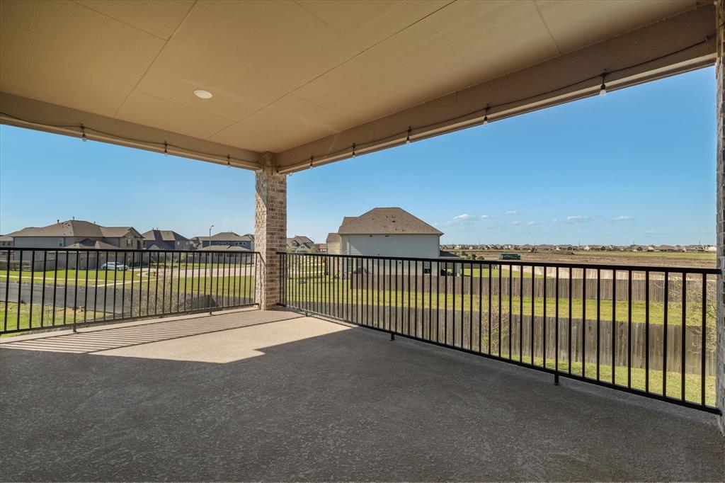 14103 Gretzky Drive, Mont Belvieu, Texas image 18