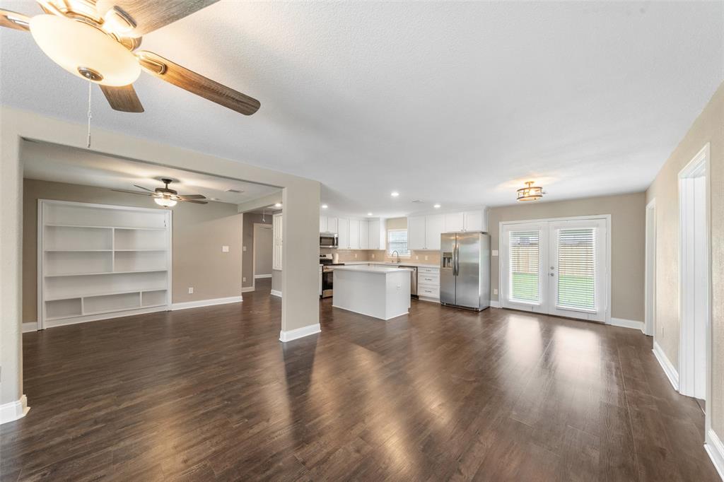 5117 Winding Way Way, Dickinson, Texas image 7