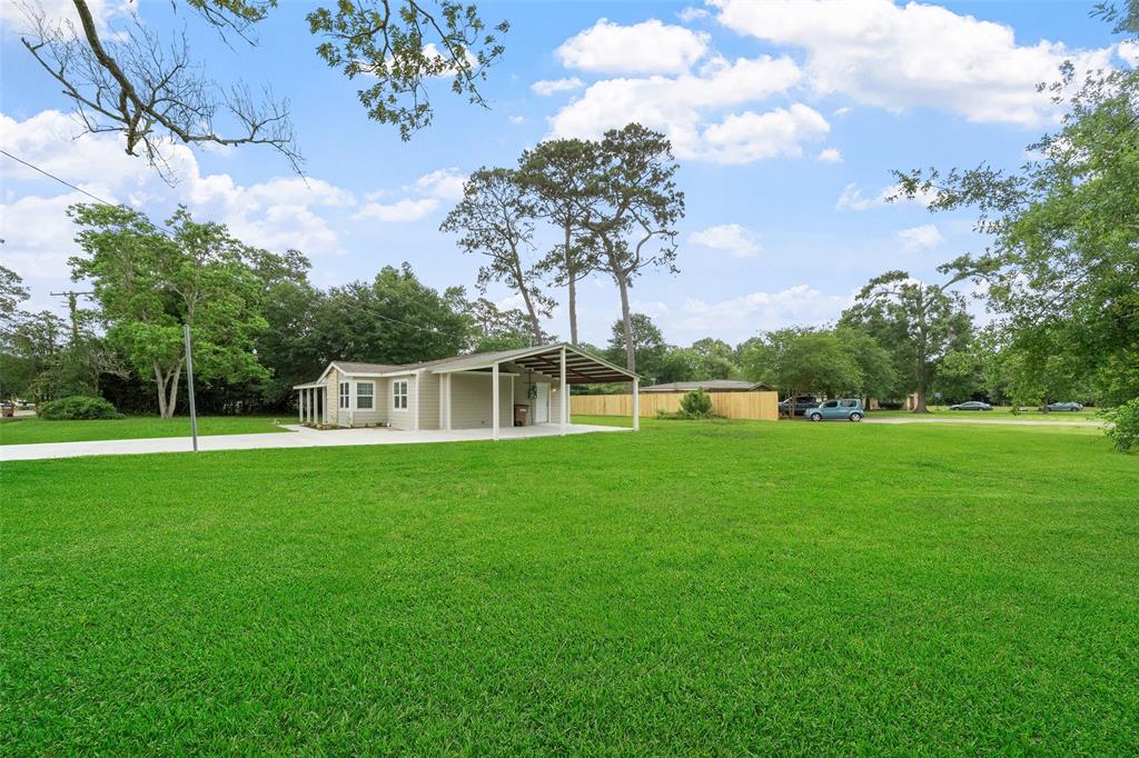 5117 Winding Way Way, Dickinson, Texas image 1