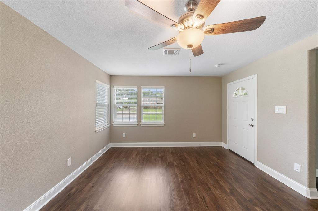 5117 Winding Way Way, Dickinson, Texas image 4