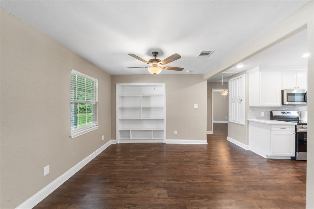 5117 Winding Way Way, Dickinson, Texas image 9