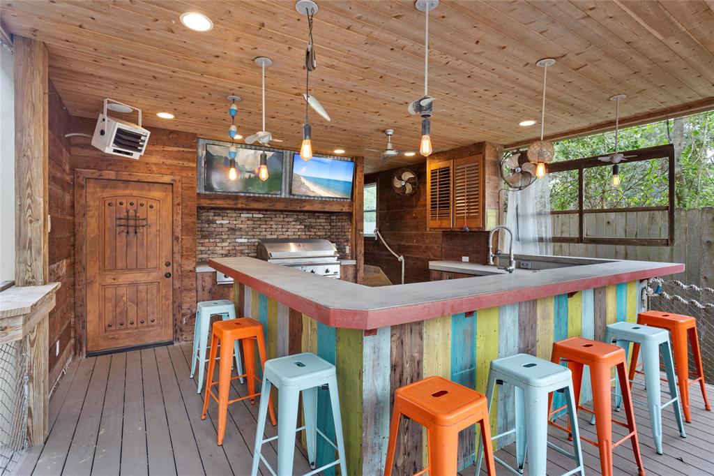 4525 Beacon Hill Drive, Seabrook, Texas image 29
