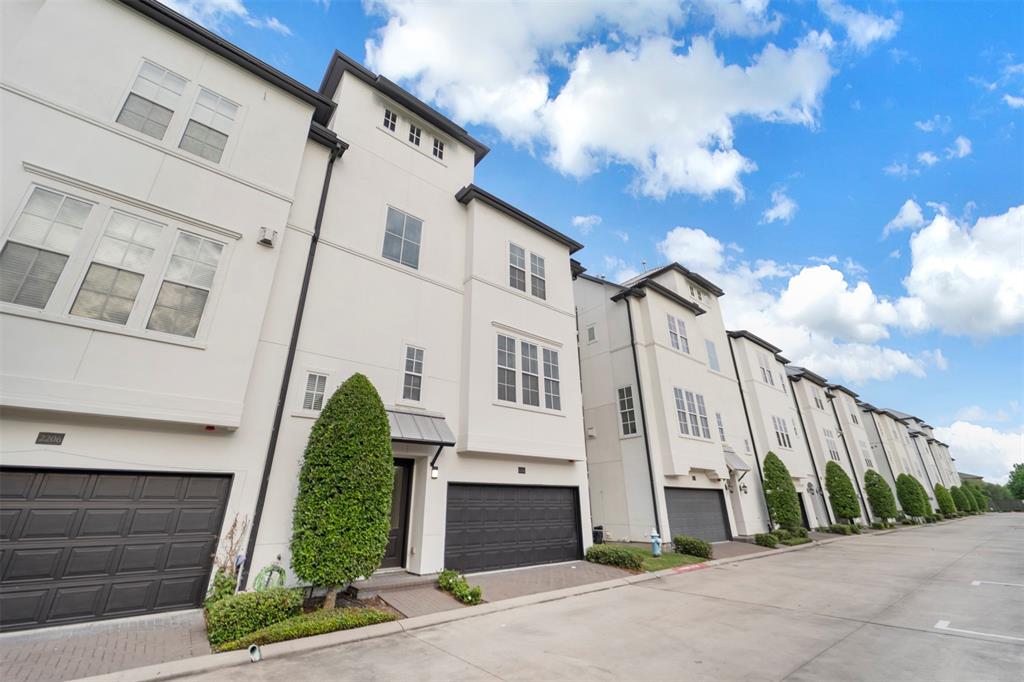 2202 Lakeshore Edge Drive, Houston, Texas image 7