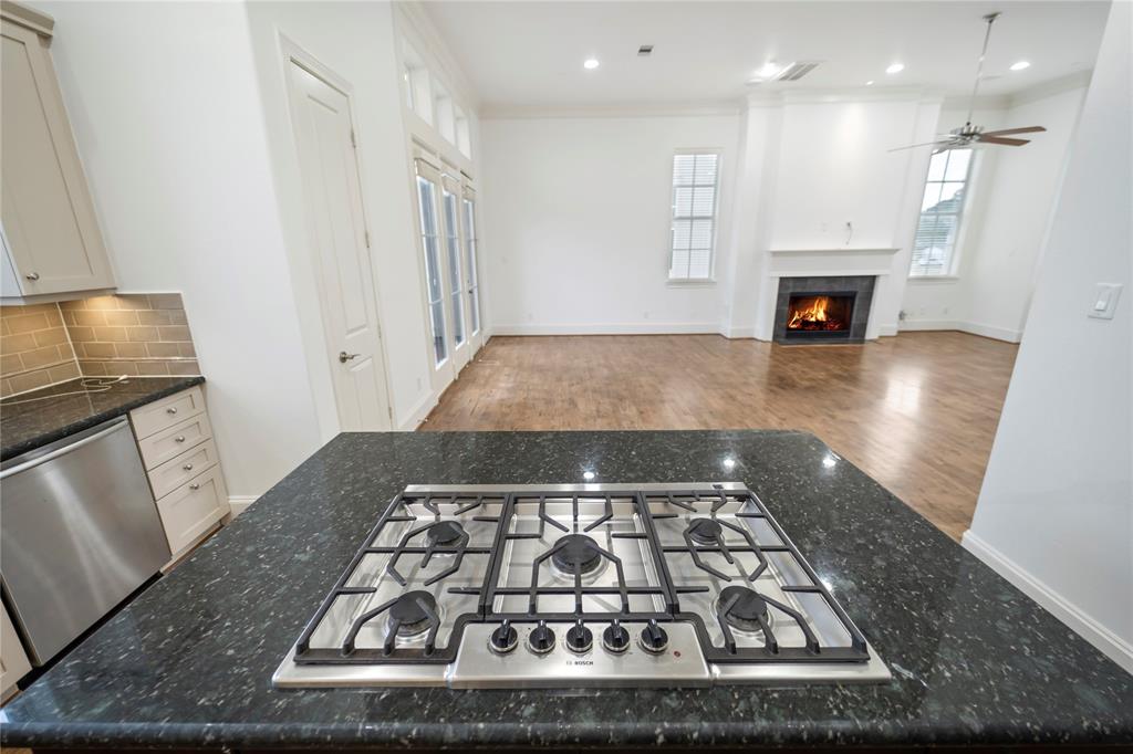 2202 Lakeshore Edge Drive, Houston, Texas image 22