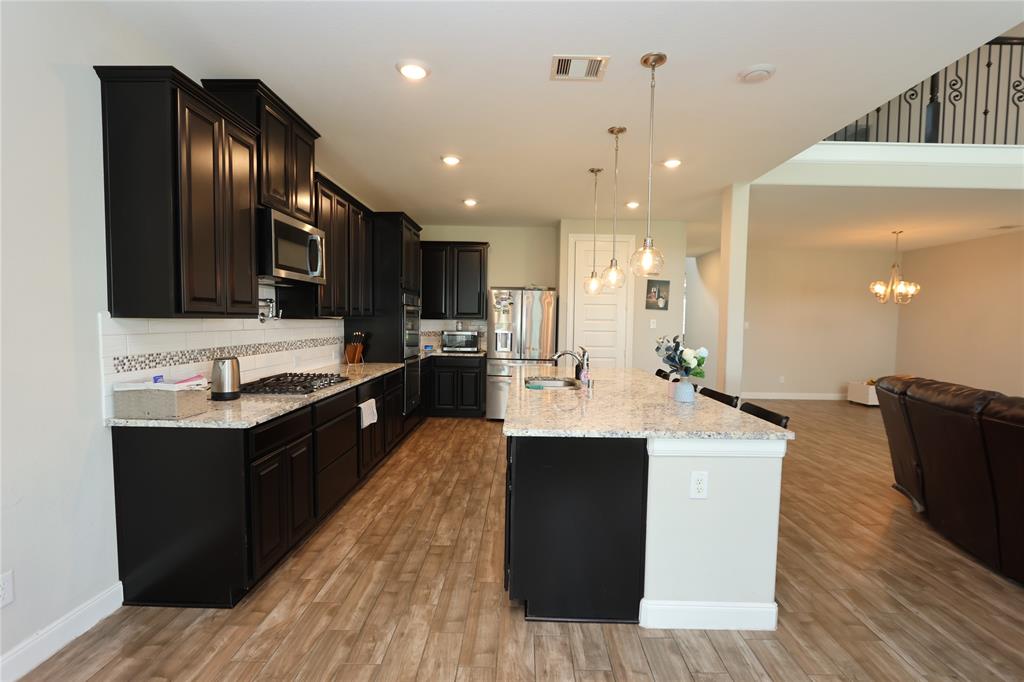5803 Platinum Lakes Court, Richmond, Texas image 10