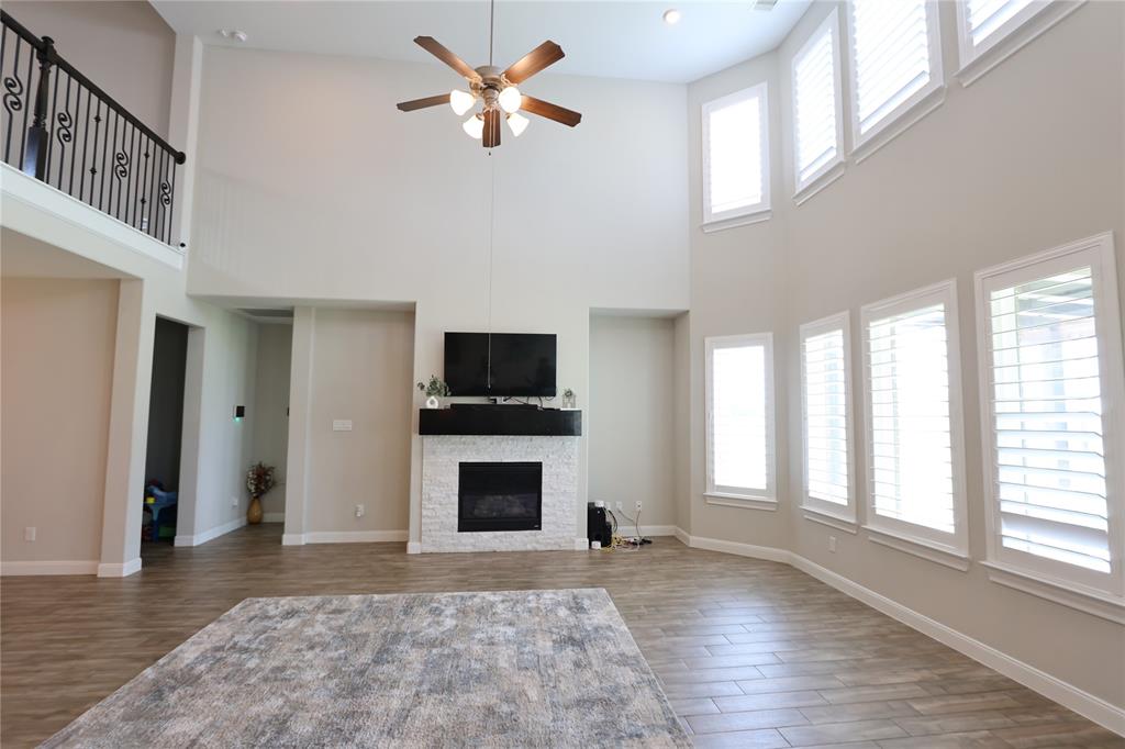5803 Platinum Lakes Court, Richmond, Texas image 8