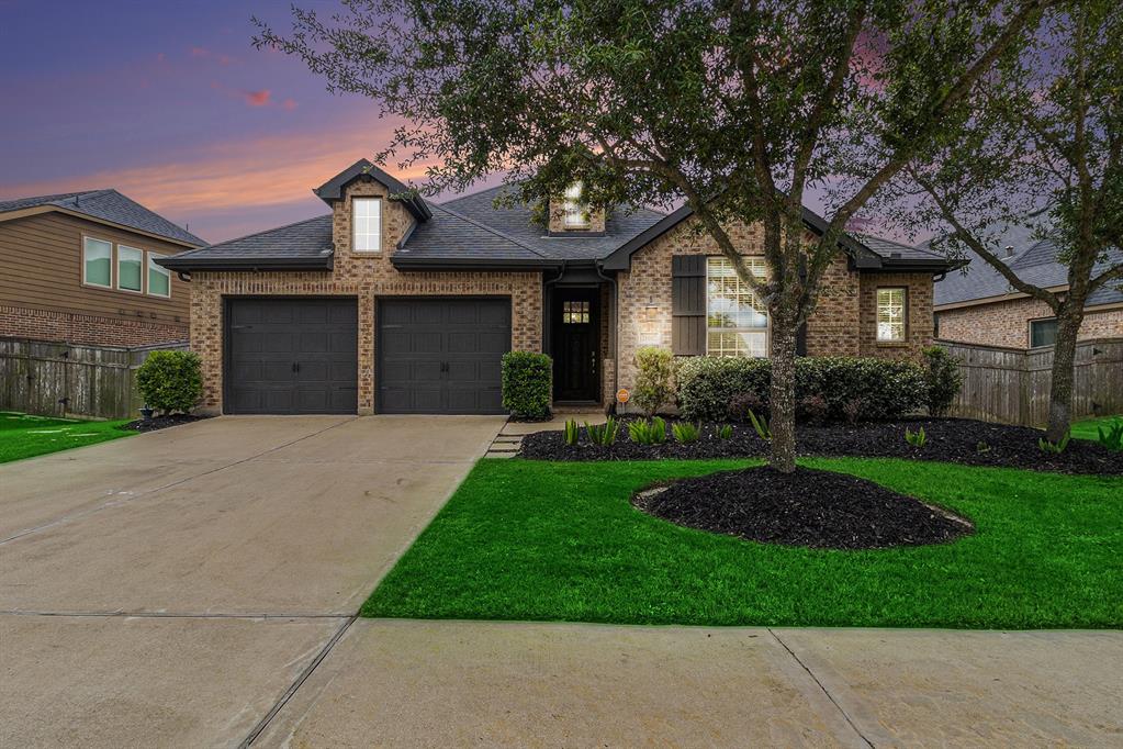 28007 Castle Park Lane, Fulshear, Texas image 37