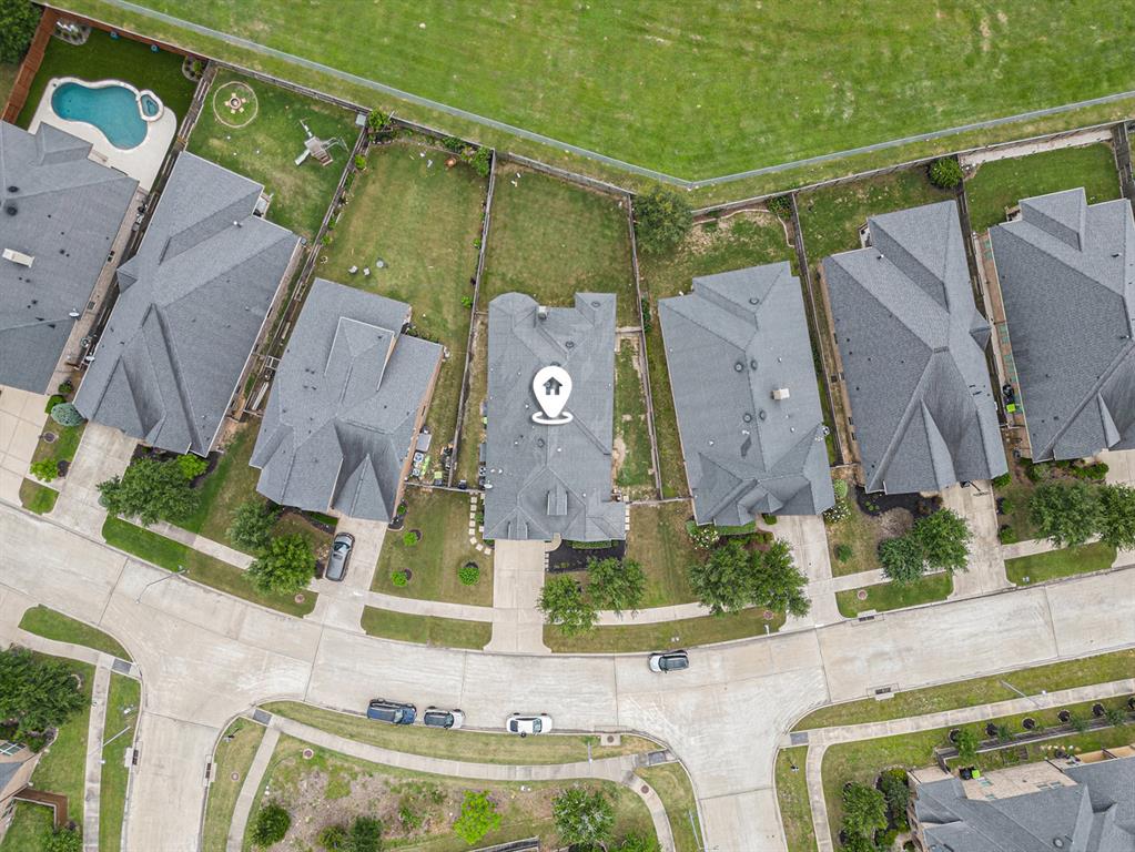28007 Castle Park Lane, Fulshear, Texas image 39