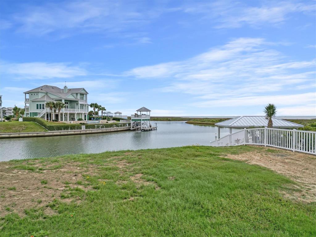 4003 S Sunset Bay Drive, Galveston, Texas image 10