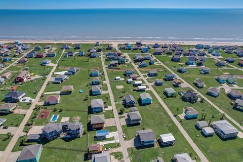 A home in Crystal Beach