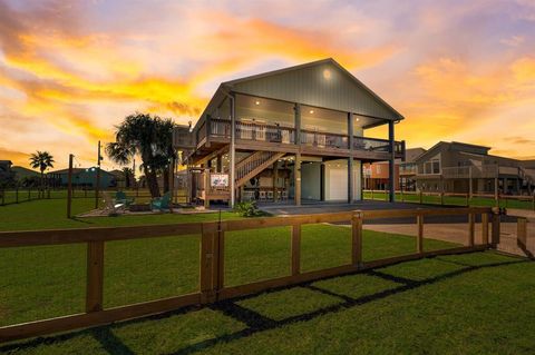 A home in Crystal Beach