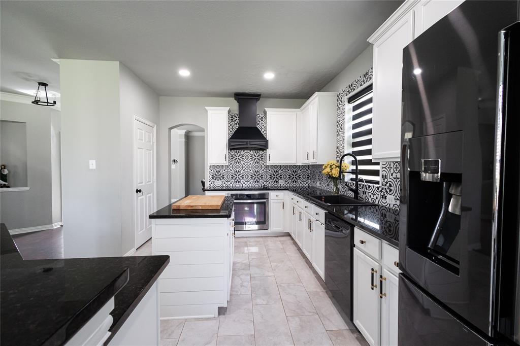 2506 Foxcrest Drive