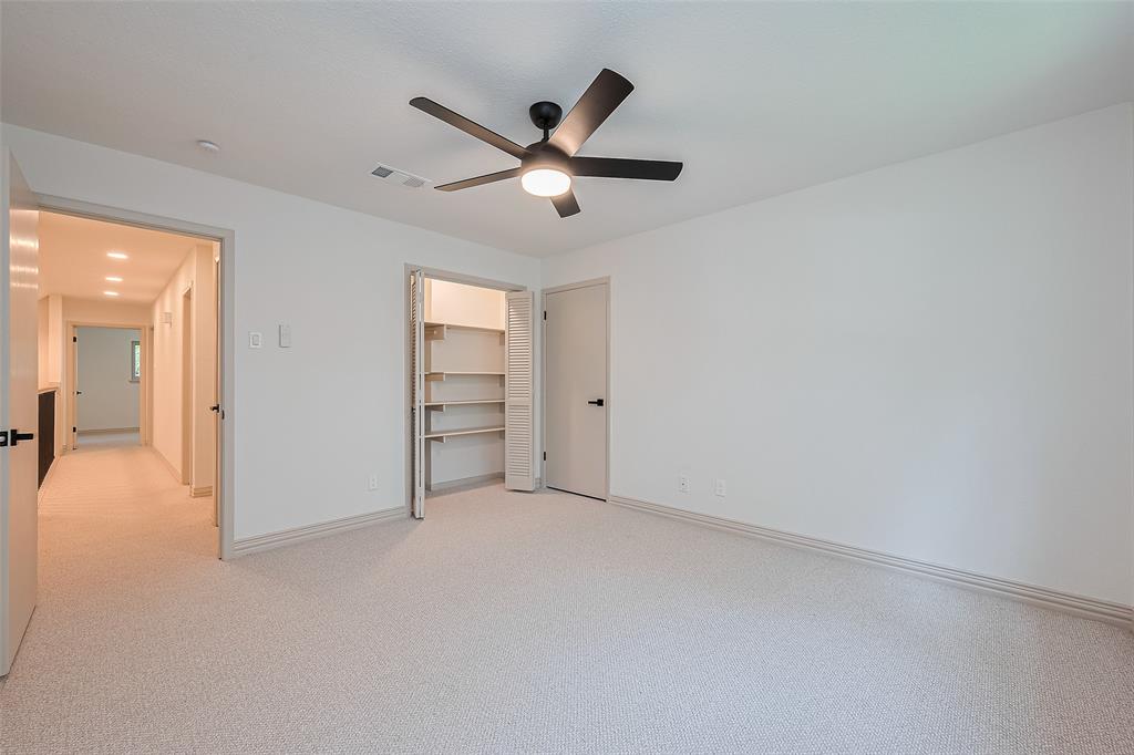 27026 S Pyeatt Lane, Oak Ridge North, Ohio image 32