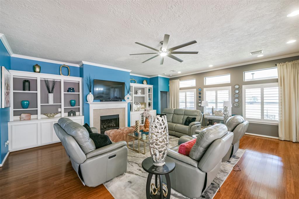 18703 Aquatic Drive, Humble, Texas image 9