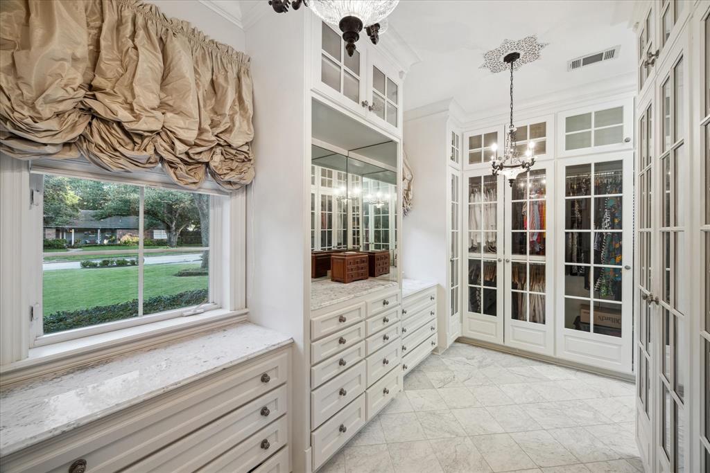 5440 Huckleberry Lane, Houston, Texas image 15