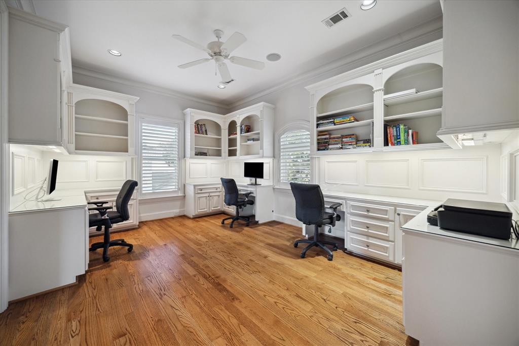 5440 Huckleberry Lane, Houston, Texas image 27
