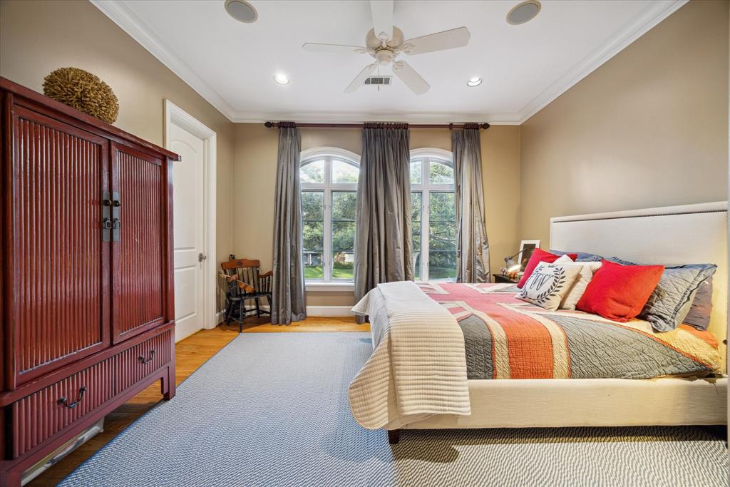 5440 Huckleberry Lane, Houston, Texas image 19