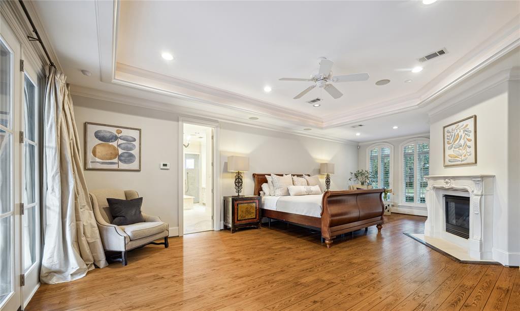 5440 Huckleberry Lane, Houston, Texas image 11
