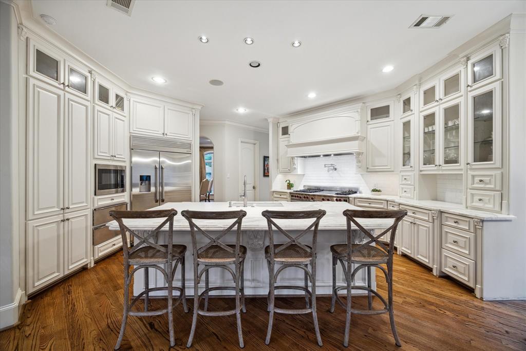 5440 Huckleberry Lane, Houston, Texas image 6