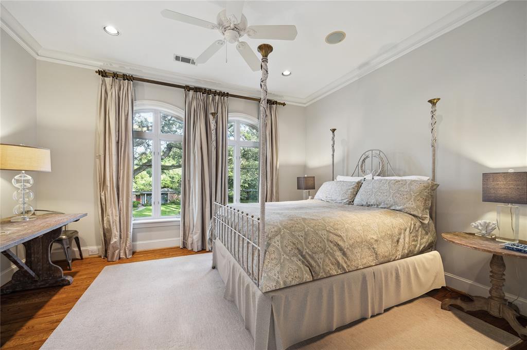 5440 Huckleberry Lane, Houston, Texas image 17