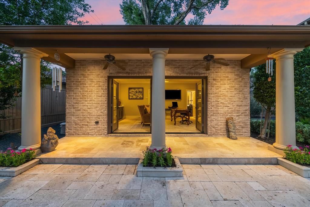 5440 Huckleberry Lane, Houston, Texas image 31