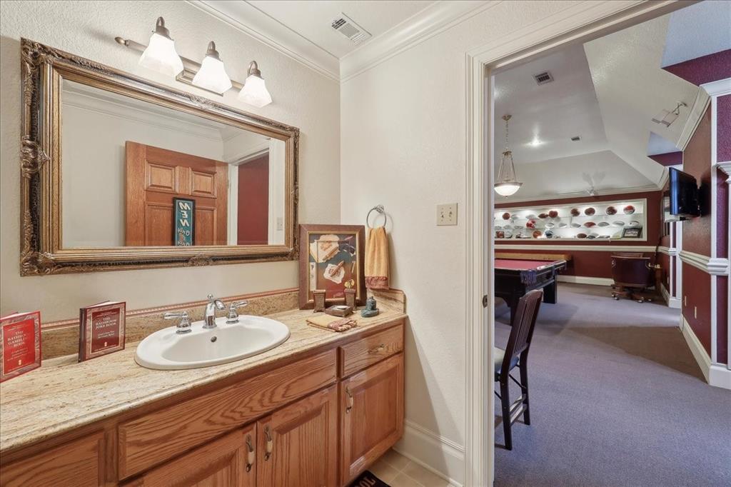 Beaumont, Texas, 77707, United States, 6 Bedrooms Bedrooms, ,10 BathroomsBathrooms,Residential,Active,1862916