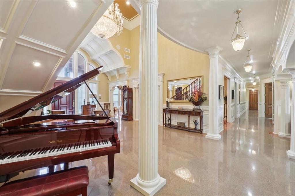 Beaumont, Texas, 77707, United States, 6 Bedrooms Bedrooms, ,10 BathroomsBathrooms,Residential,Active,1862916