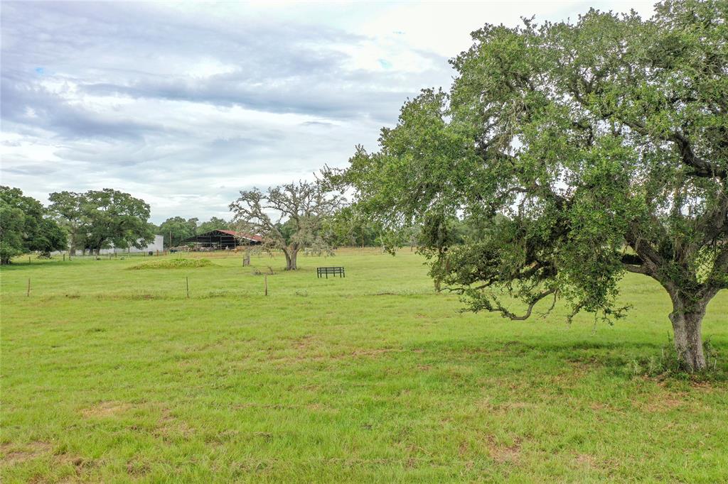 6072 County Road 122, Hallettsville, Texas image 31