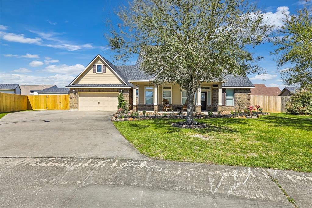 14007 Tobago Court, Mont Belvieu, Texas image 2