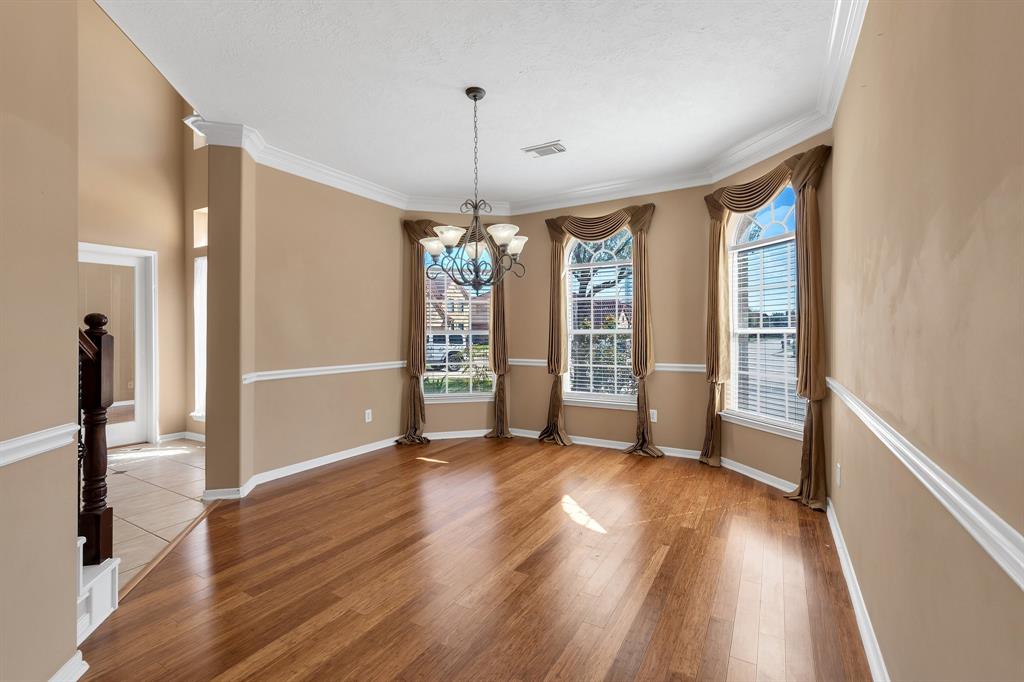 26 Oakmont Court, Jersey Village, Texas image 11