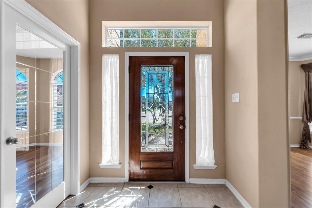 26 Oakmont Court, Jersey Village, Texas image 6