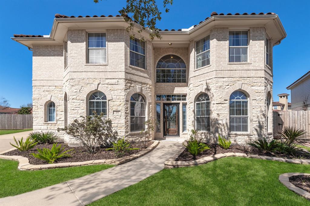 26 Oakmont Court, Jersey Village, Texas image 1