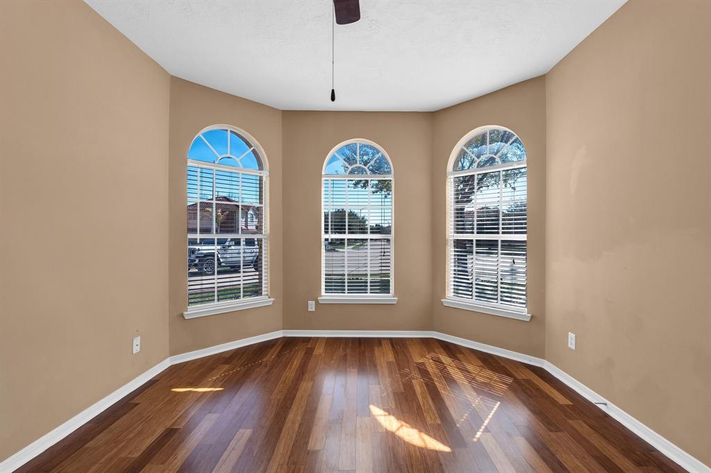 26 Oakmont Court, Jersey Village, Texas image 10