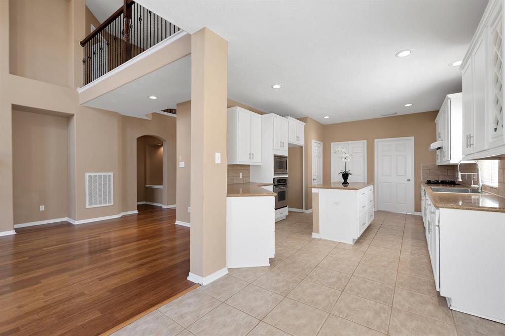 26 Oakmont Court, Jersey Village, Texas image 21