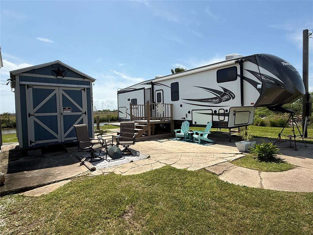 1283 N Monkhouse Drive, Port Bolivar, Texas image 12