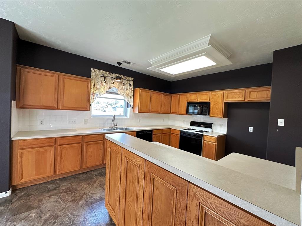 11002 Birch Drive, La Porte, Texas image 27