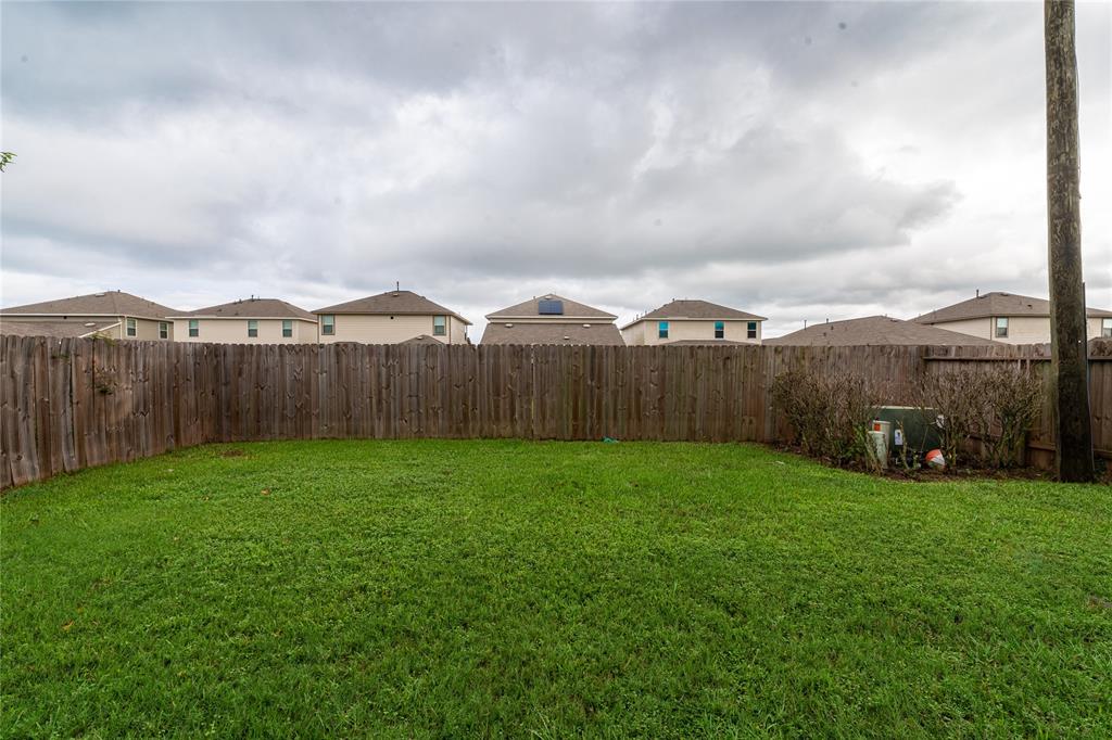 9414 Delicado Drive, Humble, Texas image 5