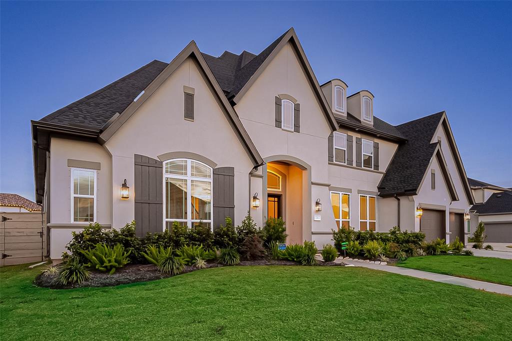 4903 Grapevine Lane