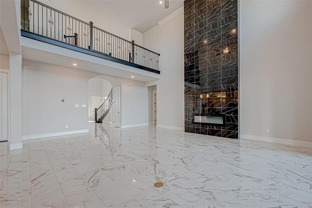 4903 Grapevine Lane