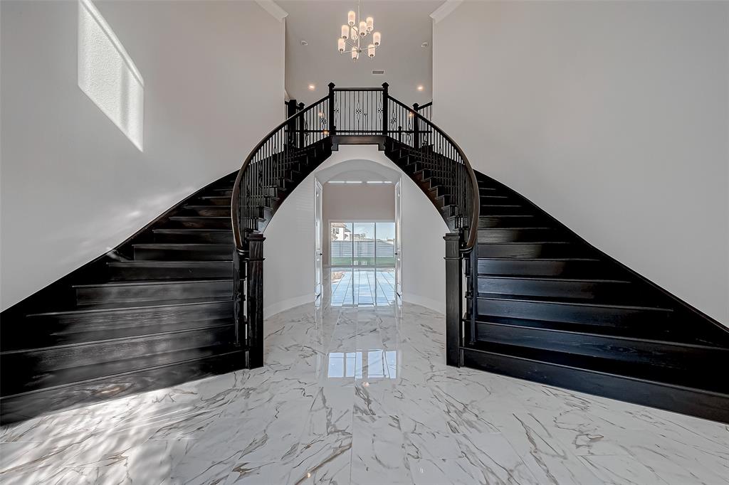 4903 Grapevine Lane