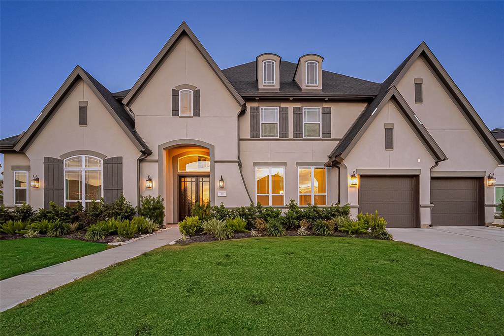 4903 Grapevine Lane