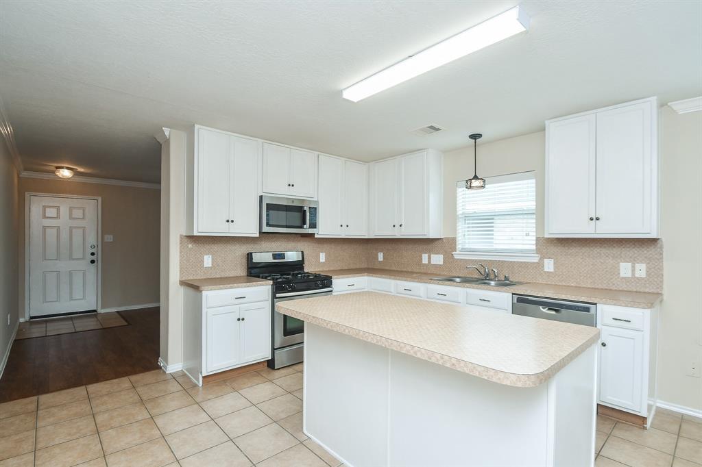 19826 Seagler Glen Lane, Katy, Texas image 11