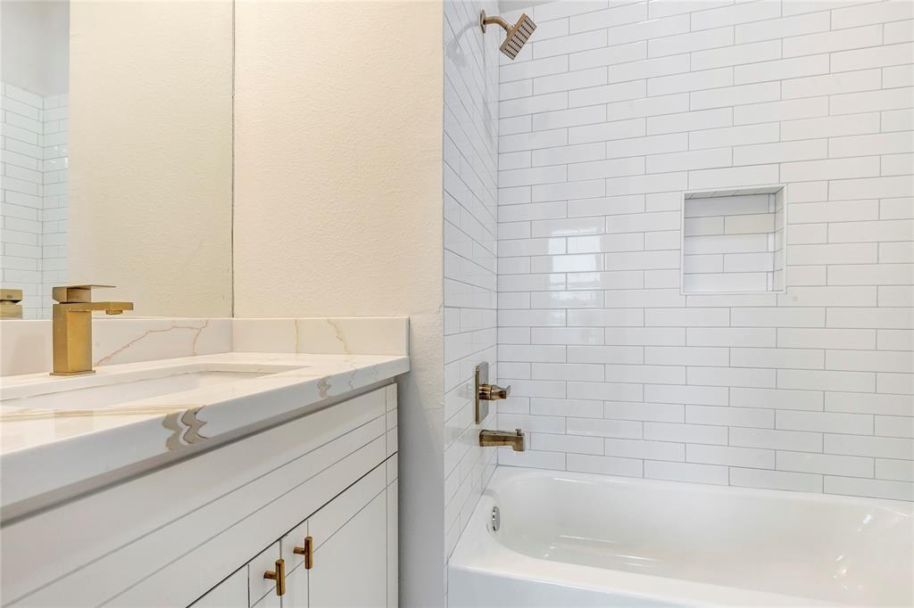 9428 Campbell Road #C, Houston, Texas image 25