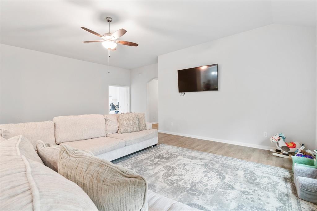 12259 N Chestnut Hills Drive, Conroe, Texas image 7