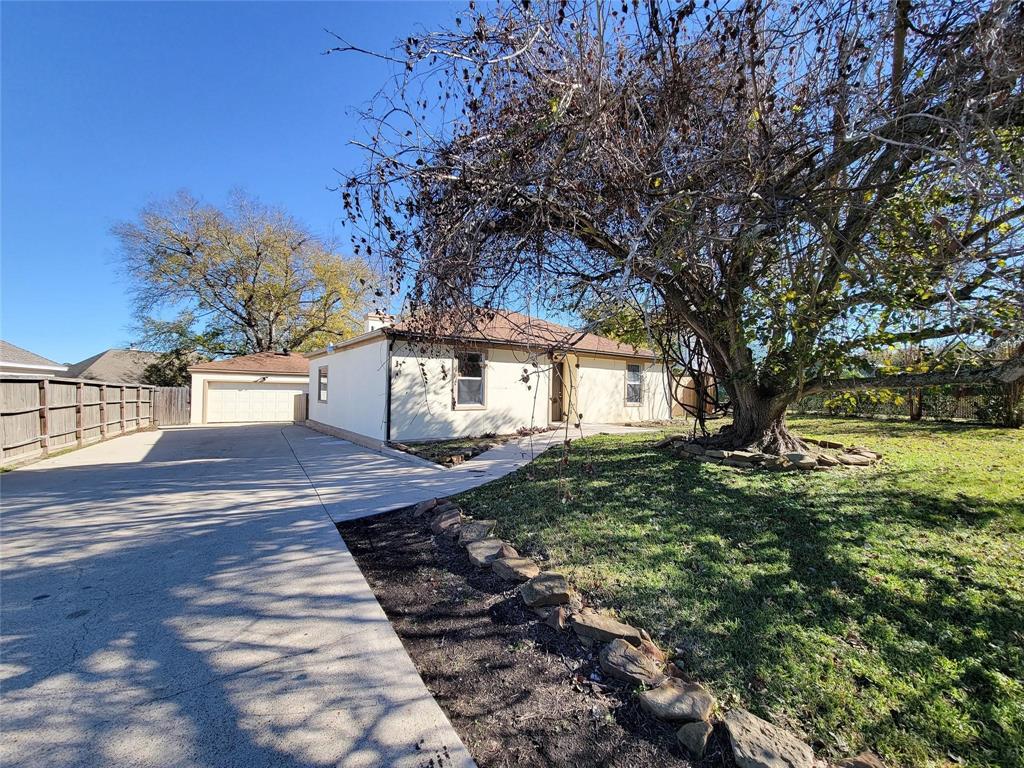 12510 Ridgecrest Drive, Willis, Texas image 1