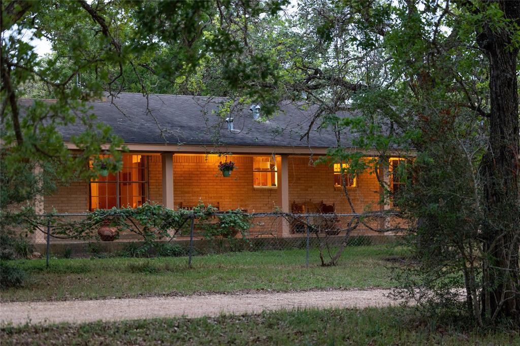 991 Fm 20, Cedar Creek, Texas image 2