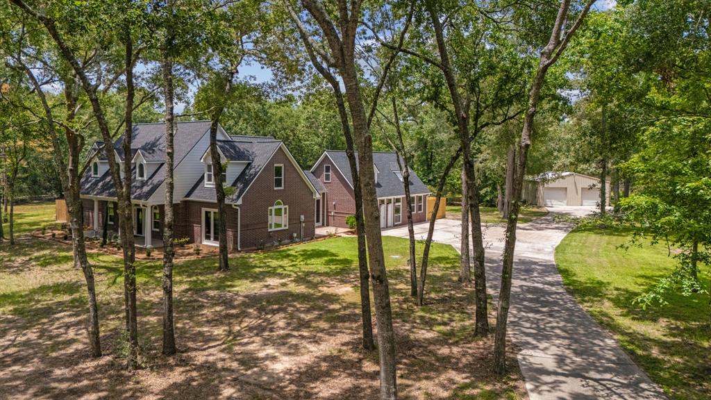 18489 Country Place Drive